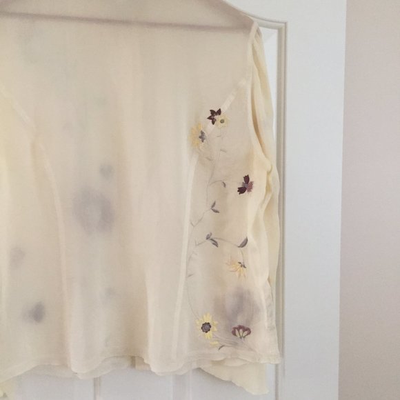 J.Jill Beautiful Embroidered Blouse, Long Sleeve, Button Front, Petite Large - Picture 2 of 5